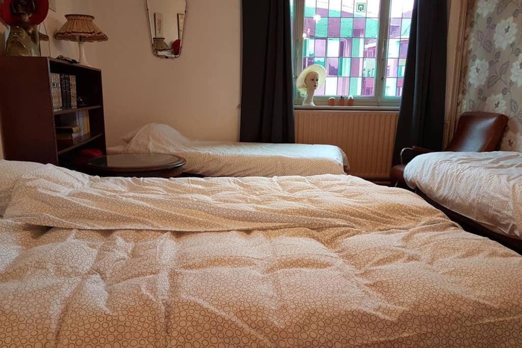 Vakantiewoning in Mol centrum met eigen bar CasaCuriosa Buitenkant foto