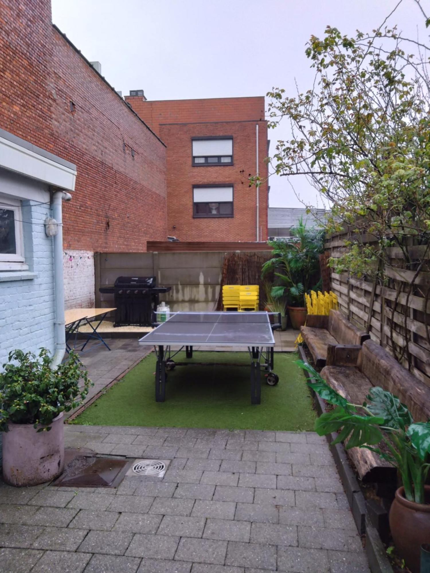 Vakantiewoning in Mol centrum met eigen bar CasaCuriosa Buitenkant foto